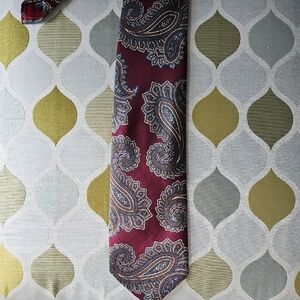 Jsaco 100% Silk Made In Italy Men's Burgundy Paisley Tie